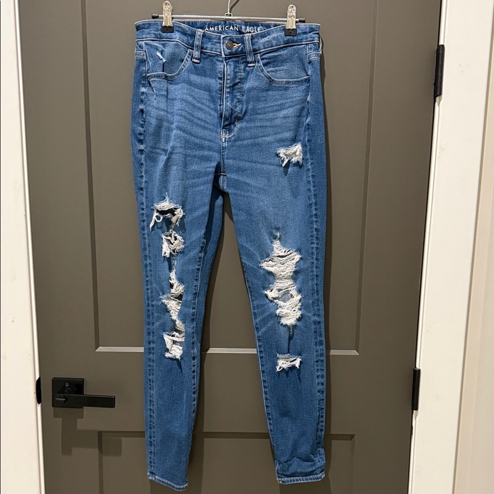 American Eagle Ripped Super High Rise Jeggings